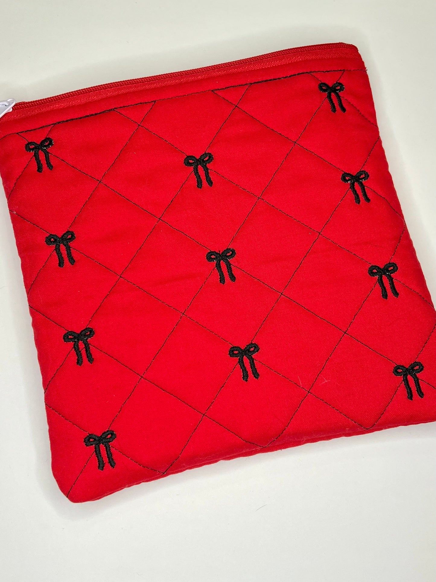 Quilted Bow Zipper Bag